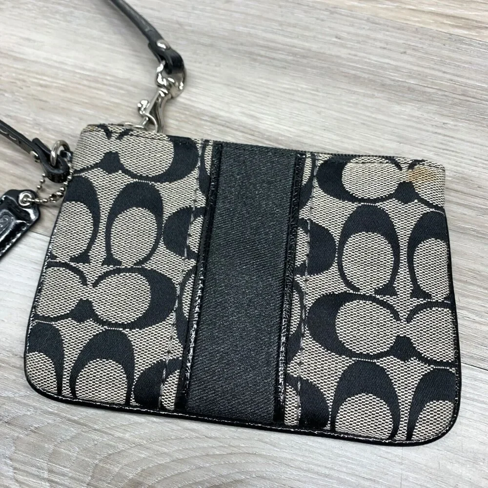 SIGNATURE SMALL WRISTLET (COACH F49174)‎ BLACK